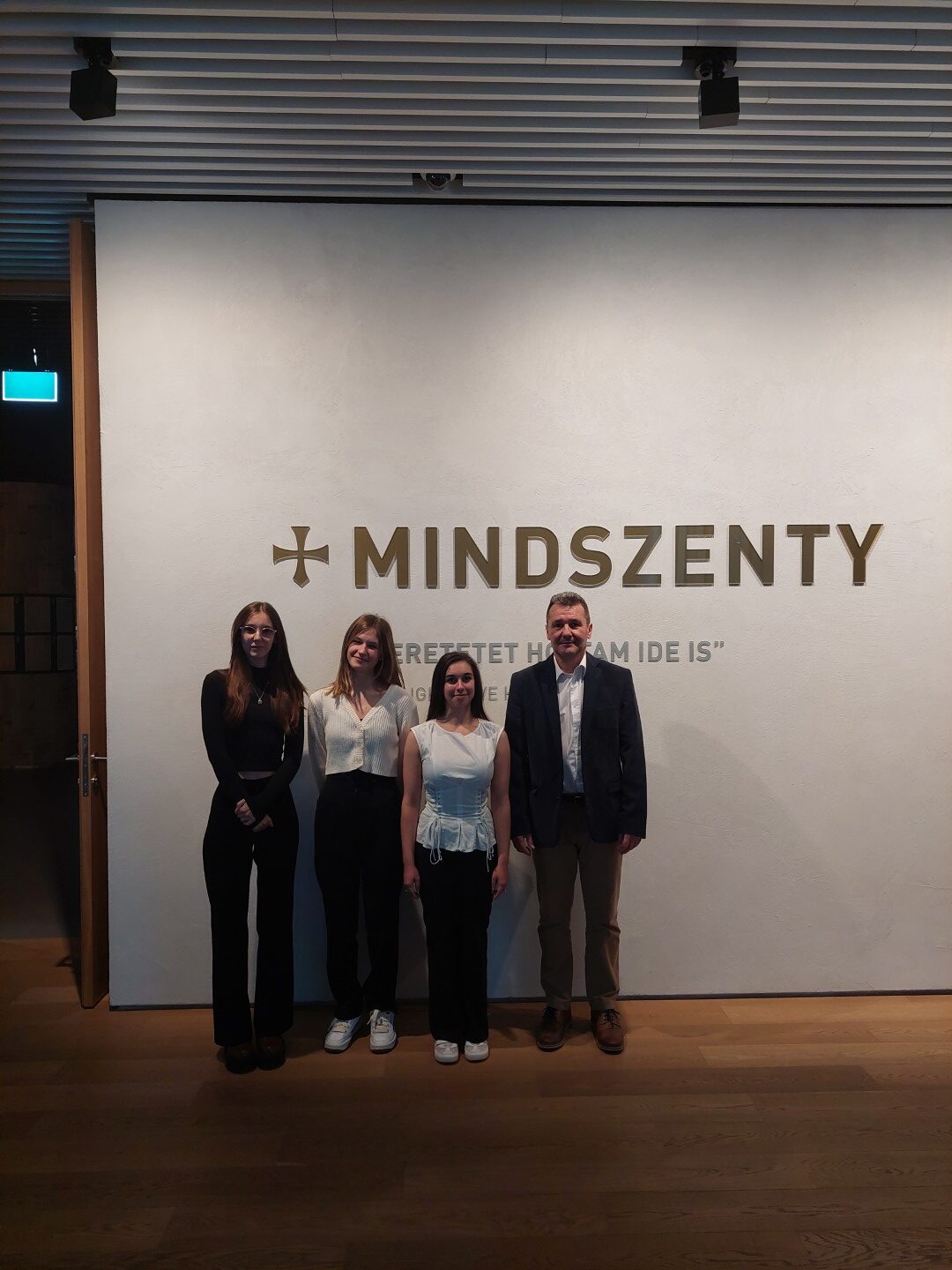 Mindszenty 80 verseny